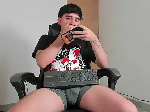 leo030809 online show from 04/14/26, 08:25