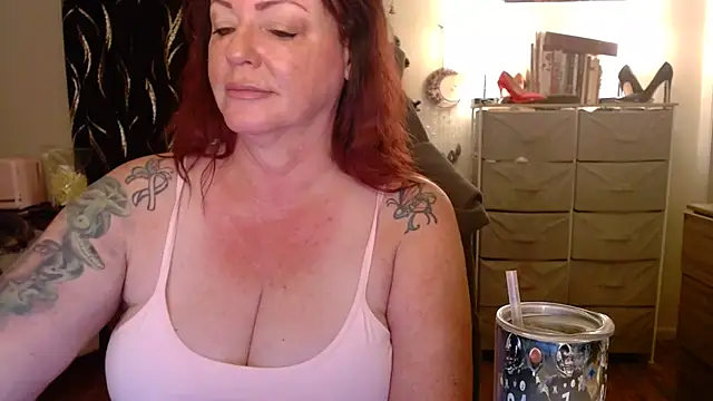Snapshot of Nikkimastersgirl1091 chatting on 04/19/26, 01:34 Nikkimastersgirl1091 online show from 04/19/26, 01:34