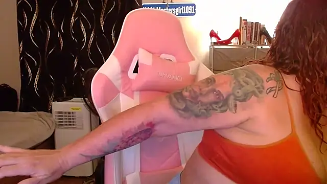 Nikkimastersgirl1091 online show from 10/04/25, 07:04