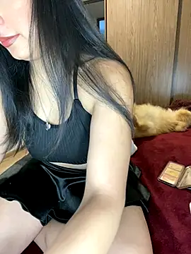 Effyvice13 online show from 11/13/25, 05:50