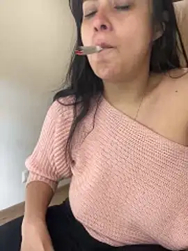 Effyvice13 online show from 12/17/25, 08:36