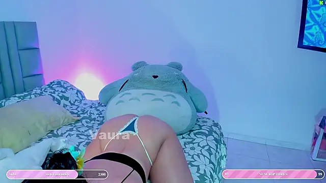 Snapshot of vaura_ chatting on 03/12/25, 03:46 vaura online show from 03/12/25, 03:46