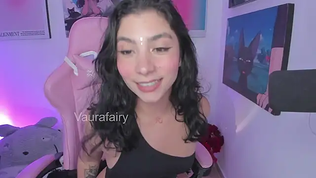 Snapshot of vaura_ chatting on 11/12/25, 02:59 vaura online show from 11/12/25, 02:59