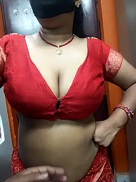 Snapshot of Manjudear chatting on 06/21/26, 05:35 Manjudear online show from 06/21/26, 05:35