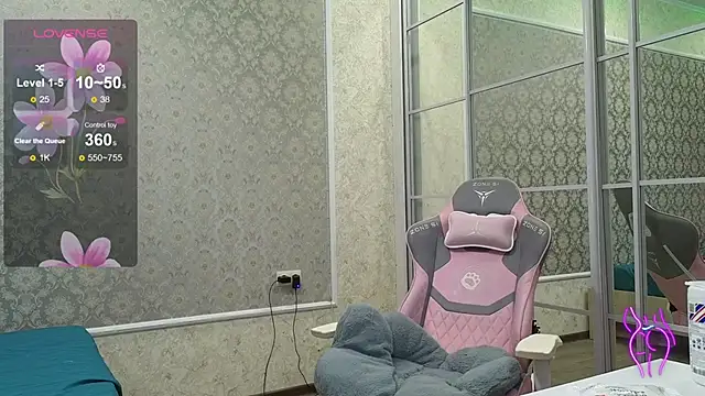 -DIVORA- online show from 03/19/26, 07:58
