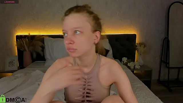 Michelle Blond online show from 03/07/26, 10:32