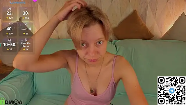 Snapshot of Michelle_Blond chatting on 07/10/26, 01:05 Michelle Blond online show from 07/10/26, 01:05