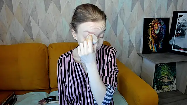 Michelle Blond online show from 02/21/25, 07:01