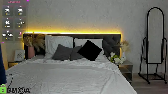 Michelle Blond online show from 03/02/26, 09:16