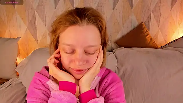 Michelle Blond online show from 05/27/26, 01:57