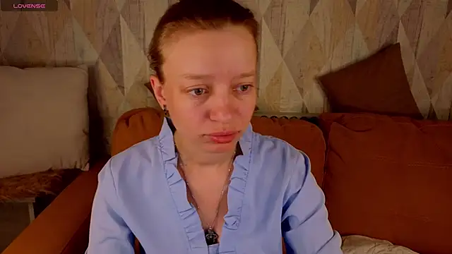 Snapshot of Michelle_Blond chatting on 06/09/26, 01:06 Michelle Blond online show from 06/09/26, 01:06
