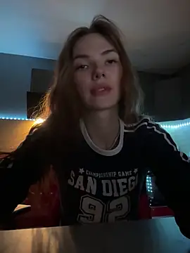 Snapshot of Vetalife chatting on 12/14/24, 09:56 Vetalife online show from 12/14/24, 09:56