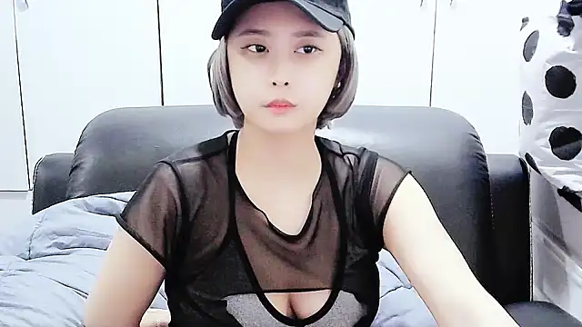 yourz tw online show from 11/29/25, 02:06