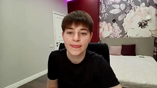 EmiliaYours online show from 03/17/26, 03:59