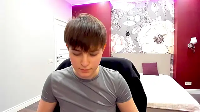 EmiliaYours online show from 02/20/26, 03:03