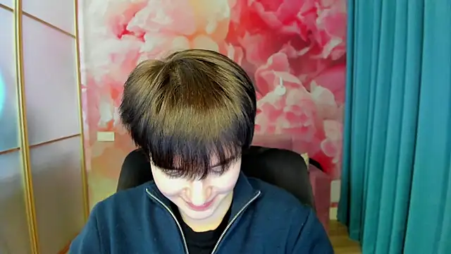 EmiliaYours online show from 02/21/25, 04:16