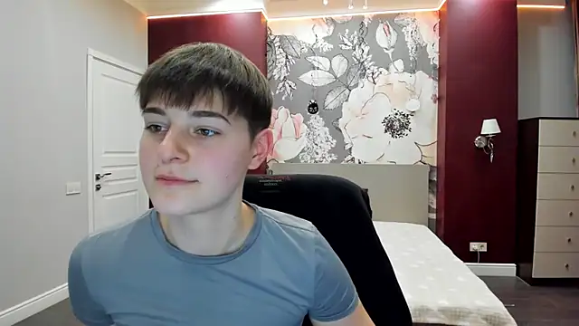 EmiliaYours online show from 02/03/26, 03:28