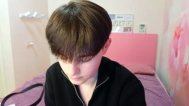 EmiliaYours online show from 02/28/25, 04:31