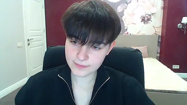 EmiliaYours online show from 03/04/25, 01:17