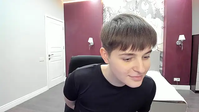 EmiliaYours online show from 01/05/26, 05:27