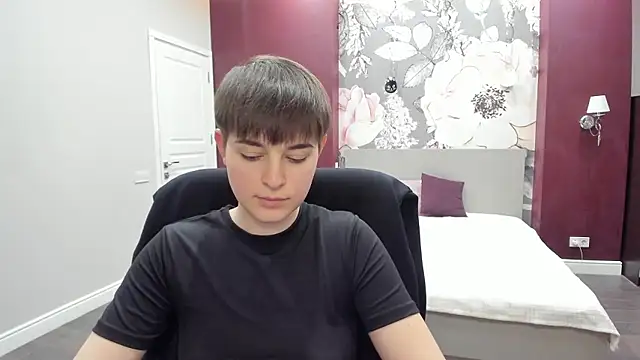 EmiliaYours online show from 01/13/26, 03:38