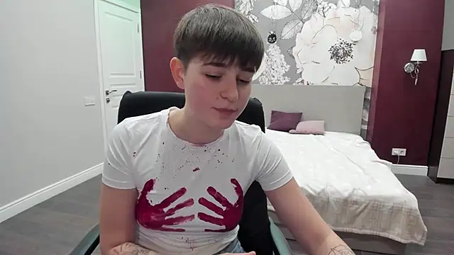 EmiliaYours online show from 11/03/25, 02:42