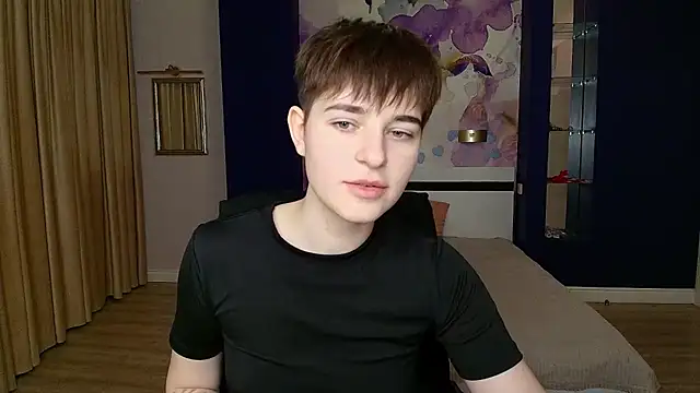 EmiliaYours online show from 12/02/25, 03:36