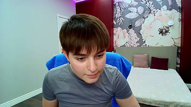 EmiliaYours online show from 03/27/26, 03:24