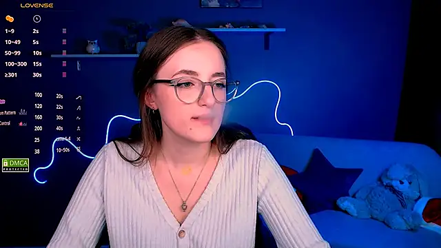 luna berryy online show from 02/12/25, 11:30