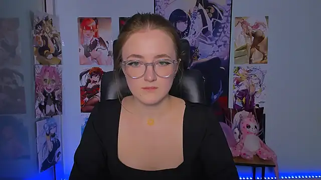 luna berryy online show from 01/17/25, 08:22