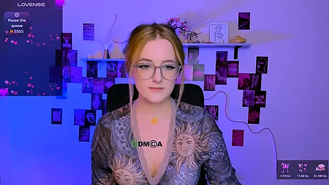 Snapshot of luna_berryy chatting on 02/25/26, 09:36 luna berryy online show from 02/25/26, 09:36