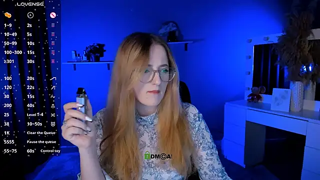 luna berryy online show from 09/23/25, 01:18