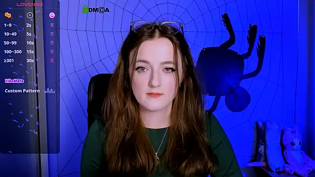 luna berryy online show from 10/29/25, 08:41