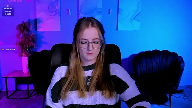 luna berryy online show from 03/11/26, 08:14