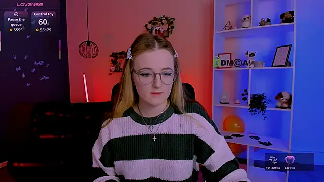 luna berryy online show from 04/12/26, 07:28