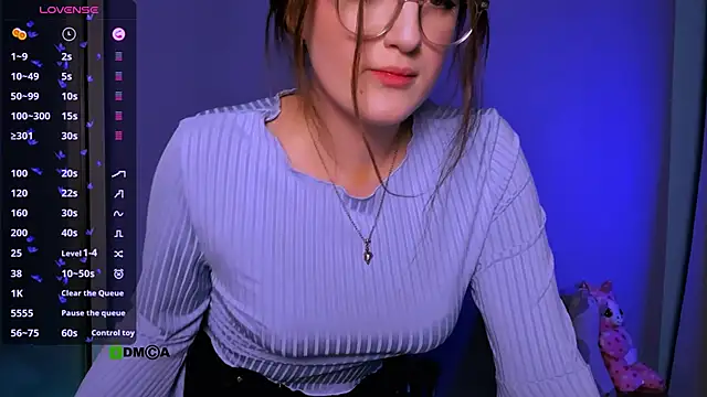 luna berryy online show from 11/14/25, 08:23