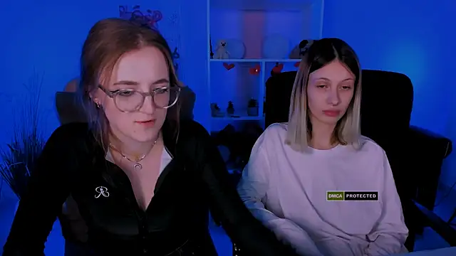 luna berryy online show from 03/15/25, 03:40
