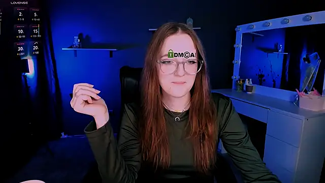 luna berryy online show from 03/11/25, 05:46
