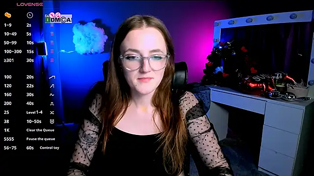 luna berryy online show from 02/18/25, 05:20