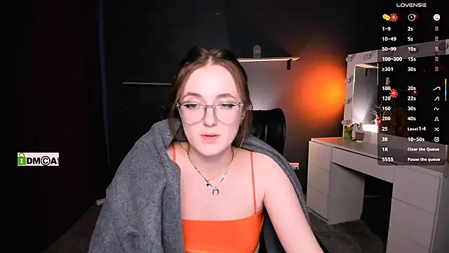 luna berryy online show from 03/22/25, 02:48