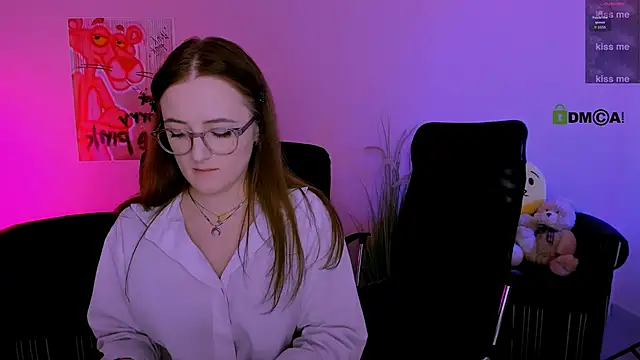 Snapshot of luna_berryy chatting on 02/02/26, 10:31 luna berryy online show from 02/02/26, 10:31