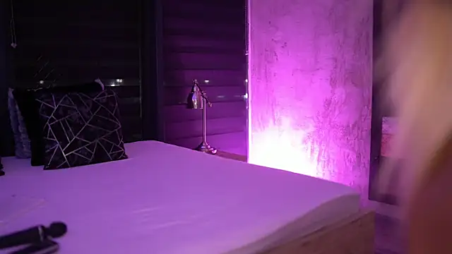 Candy Ivy online show from 11/10/25, 06:13