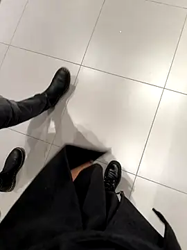 Secret couple  online show from 12/02/25, 09:33