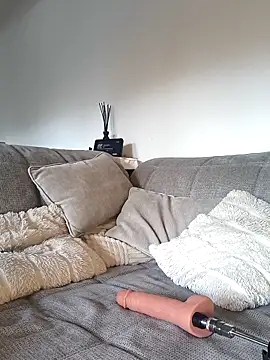 Secret couple  online show from 04/03/26, 10:11