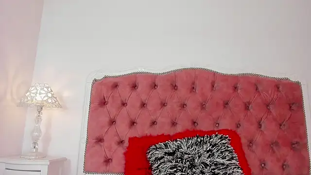 Snapshot of amberlitle chatting on 09/11/25, 12:16 amberlitle online show from 09/11/25, 12:16