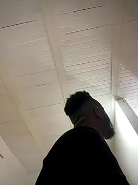 Snapshot of ElNegroRony chatting on 11/10/25, 12:04 ElNegroRony online show from 11/10/25, 12:04