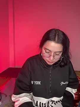 Cassie-millers online show from 02/05/25, 05:09