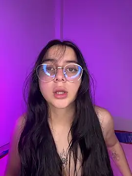 Cassie-millers online show from 02/18/25, 04:25