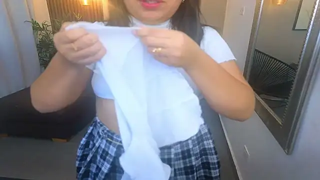 Sharlotte Milk online show from 10/21/25, 11:09