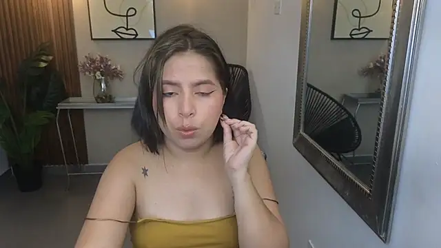 Sharlotte Milk online show from 12/19/25, 11:12